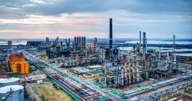 Stire din Actualitate : Petrochimia din Petromidia produce în premieră un nou sortiment de polimer