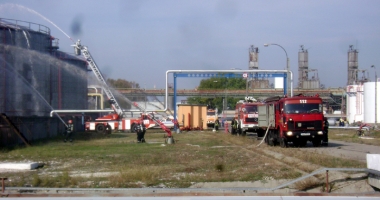 Stire din Eveniment : EXPLOZIA DE LA PETROMIDIA / Cine sunt victimele