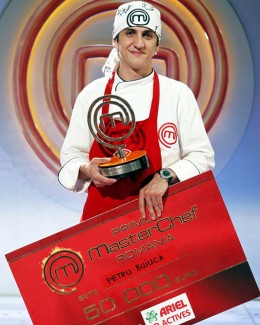 Stire din Monden : Petru Buiuca s-a tatuat: "Îmi va aminti  că eu sunt primul MasterChef al României"