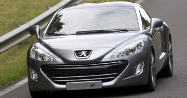 Stire din Diverse : Mutare bombă pe piața auto: Peugeot ar putea prelua Opel