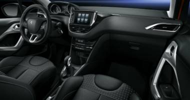 Galerie foto - Noul Peugeot 208, cel mai economic diesel din lume - 3