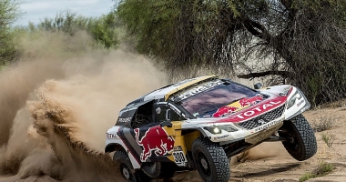 Stire din Actualitate : Peugeot va disputa în 2018 ultima sa ediție a Raliului Dakar