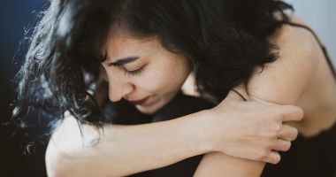 Stire din Eveniment : Și-a bătut concubina și a lăsat-o inconștientă pe podea. „M-am gândit că poate doarme”