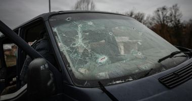 Stire din Eveniment : Zece autoturisme dintr-o parcare din Constanța, avariate de o explozie