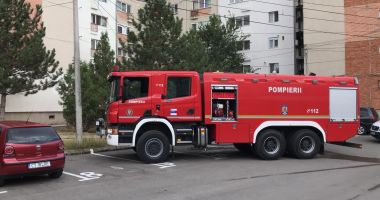 GALERIE FOTO / Incendiu în Medgidia. Intervin mai multe echipaje de pompieri - 7