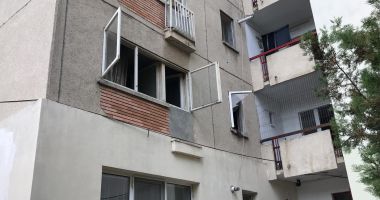 GALERIE FOTO / Incendiu în Medgidia. Intervin mai multe echipaje de pompieri - 3
