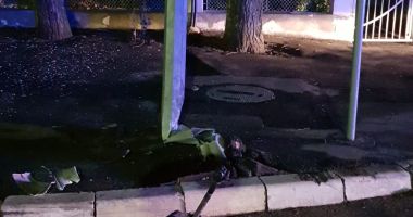 GALERIE FOTO / Accident rutier pe bulevardul Mamaia. Două victime - 4