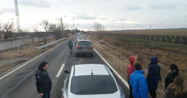 GALERIE FOTO / Constănțenii fac Revelionul în Bulgaria. Aglomerație la Vama Veche, la ieșirea din țară - 2