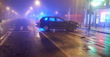 GALERIE FOTO / Accident rutier pe bulevardul I.C.Brătianu. Două persoane au fost rănite - 4