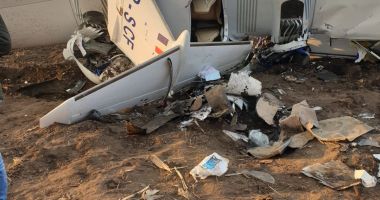 GALERIE FOTO / O aeronavă S-A PRĂBUȘIT în județul Constanța. COPILOTUL A DECEDAT! - 3