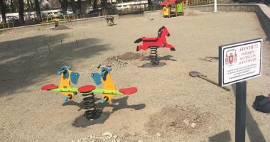 GALERIE FOTO / Au început lucrările de reabilitare a locurilor de joacă din Constanța - 2