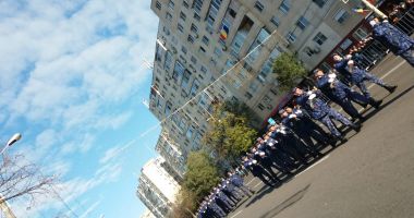 La mulți ani, România! Paradă militară pe bulevardul Alexandru Lăpușneanu / GALERIE FOTO - 10