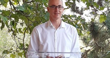 Stire din Politică-Administrație : Stelian Ion: "Trebuie oprită sifonarea banilor publici la Constanța"