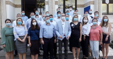 Stire din Politică-Administrație : Stelian Ion, candidatul Alianței USR-PLUS, și-a depus candidatura la Primăria Constanța