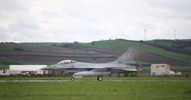 Stire din Eveniment : Încă un lot de trei avioane F-16 Fighting Falcon în dotarea Armatei Române