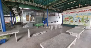 Stire din Social : Aici a fost cândva viață! Piața I.L. Caragiale, abandonată de autorități
