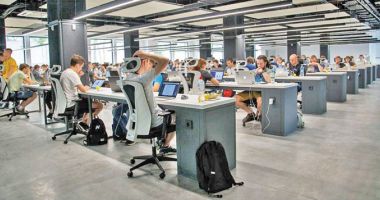 Stire din Actualitate : Probleme pe piața muncii din România. Jumătate din patroni riscă să rămână fără angajați