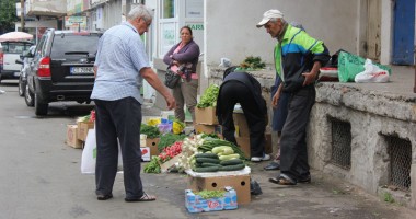 Speculanții sufocă piețele constănțene - 3