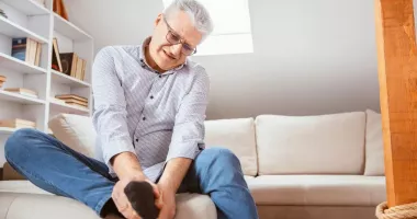 Stire din Sănătate : Semnele piciorului diabetic pe care nu aveți voie să le ignorați