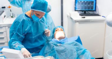 Stire din Sănătate : Beneficiile și riscurile procedurii de sinus lift