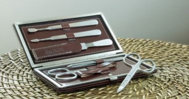 Stire din Social : Trusele de manichiură „Made in Solingen” – eleganță și precizie germană