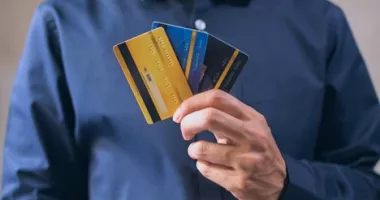 Stire din Social : Sfaturi pentru a-ți proteja scorul de credit în momente de dificultate financiară