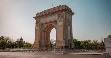 Stire din Social : Cum este cel mai avantajos să te deplasezi în București și care sunt costurile lunare la care să te aștepți