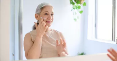 Piele hidratată sau hrănită? Diferența pe care merită să o știți