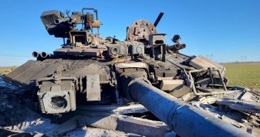 Armata Ucrainei a distrus 8.777 de tancuri ﾈ冓 vehicule blindate ruseﾈ冲i