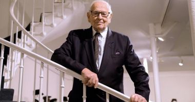 A murit creatorul de modă Pierre Cardin. Avea 98 de ani