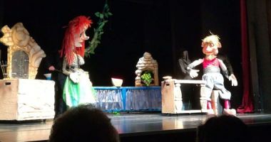 Stire din Cultură-Educație : Nu uitați! „Jack și vrejul de fasole” vă așteaptă duminică, la Teatrul „Căluțul de mare”