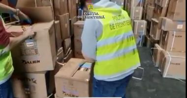 Stire din Eveniment : VIDEO / Piese auto susceptibile a fi contrafăcute, depistate în Portul Constanța