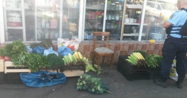 PRĂPĂD ÎN PIEȚELE CONSTĂNȚENE! Comercianți amendați drastic și lăsați fără marfă - 1