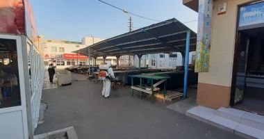 Stire din Social : Piețele din Constanța, dezinfectate permanent