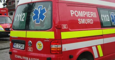 Stire din Eveniment : Pieton lovit de o mașină pe o trecere de pietoni din zona Liceului de Marină
