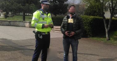 Stire din Eveniment : Pietonii indisciplinați, sancționați. Recomandări de la polițiști