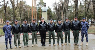 Stire din Eveniment : Întâlnire cu viitorii piloți de elicoptere ai Forțelor Navale