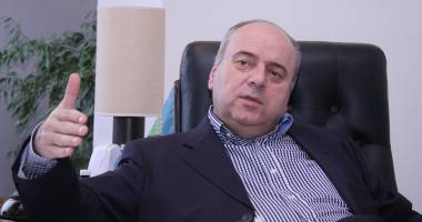 Stire din Monden : Gheorghe Ștefan divorțează după 35 de ani de căsătorie