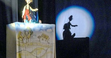 Stire din Cultură-Educație : "Pinocchio" îi invită pe cei mici la o porție de râs