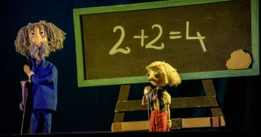 Stire din Cultură-Educație : Marioneta năstrușnică și rebelă, Pinocchio, revine pe scenă
