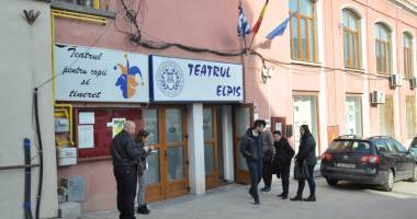 Stire din Cultură-Educație : "Pinocchio" revine  pe scena Teatrului de copii