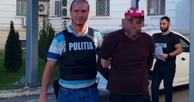 Stire din Eveniment : Bărbatul piroman reținut pentru distrugere prin incendiere