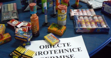 Pirotehnicele, la control! Amenzi usturătoare pentru cei care comercializează petarde și artificii - 2