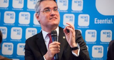 Stire din Politică-Administrație : Dragoş Pîslaru cere ca PNL să iasă de la guvernare în ideea unei viitoare colaborări