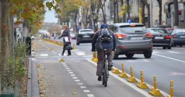 Stire din Social : Pistă de biciclete și sens unic pe bulevardul Tomis, între Grand și Lupoaică