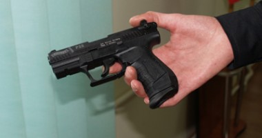 Stire din Eveniment : Pistol cu gaze, adus ilegal din Bulgaria de o moldoveancă