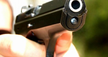 Stire din Eveniment : Lăsați de Poliție fără pistoale!