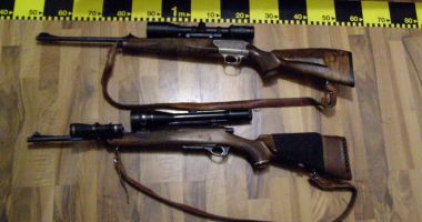 Stire din Eveniment : Arme deținute ilegal, găsite în mai multe locuințe din Constanța