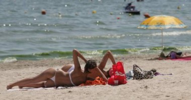 Stire din Social : Astăzi, încep licitațiile pentru închirierea plajelor