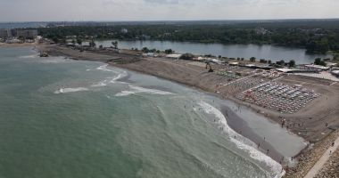 Stire din Social : Primul tronson de plajă nouă din lotul Neptun-Jupiter a fost deschis turiștilor
